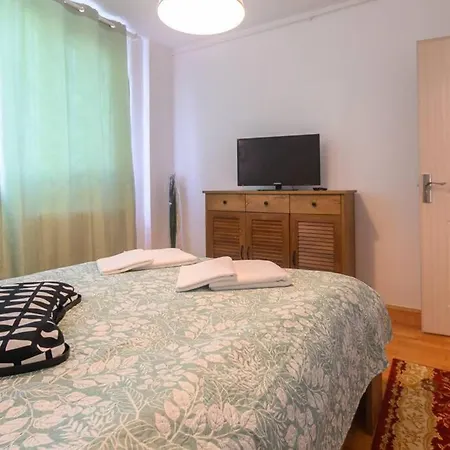 Cozy 5 Minutes From Romexpo * Bucarest