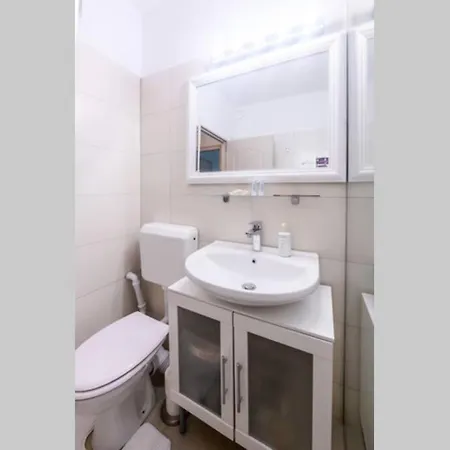 Cozy 5 Minutes From Romexpo * Bucarest